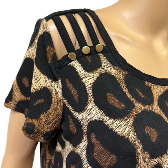 Diana Belle Leopard Animal Print Short Sleeve Accent Shoulder Blouse Top Medium - Picture 6 of 10